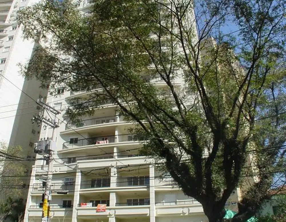 Grand Space Alto da Lapa