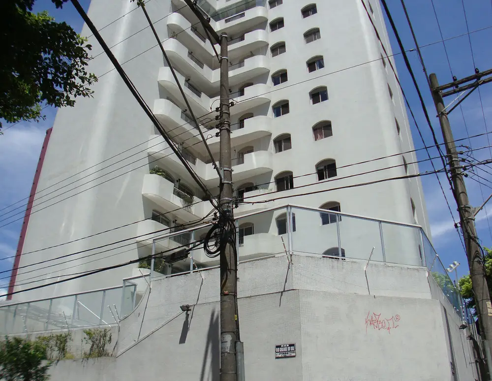 Edificio Village