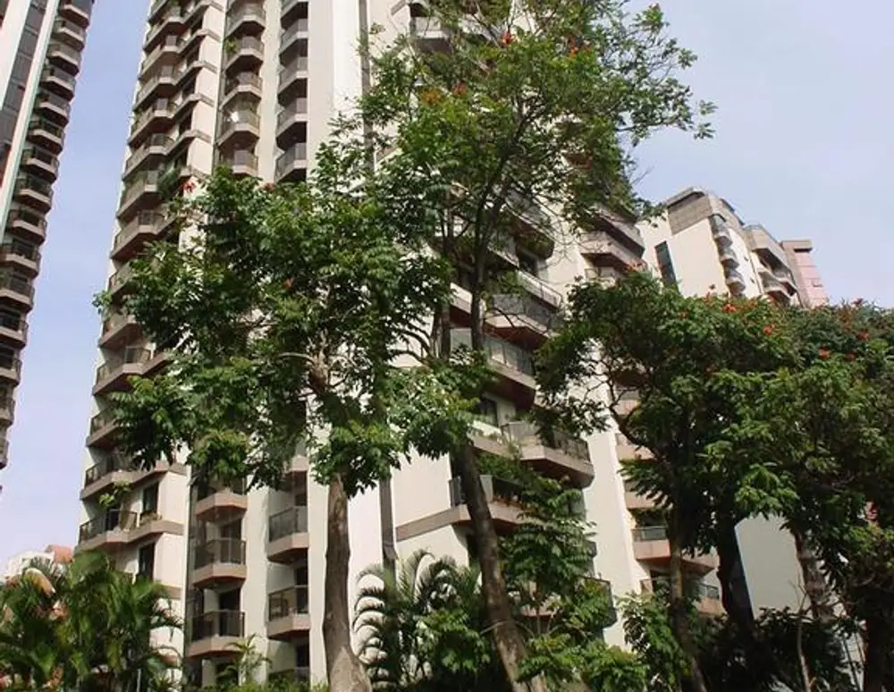 Edificio Regency Tower / Royal Tower