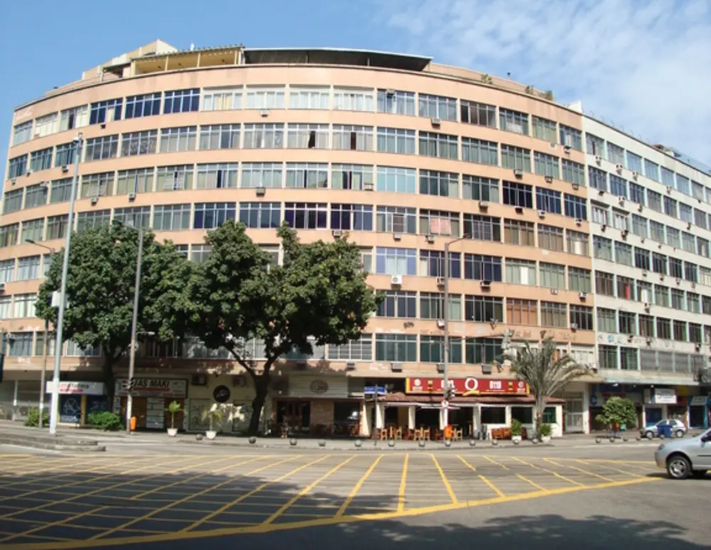 Edificio Franco Hara Center da Garagem