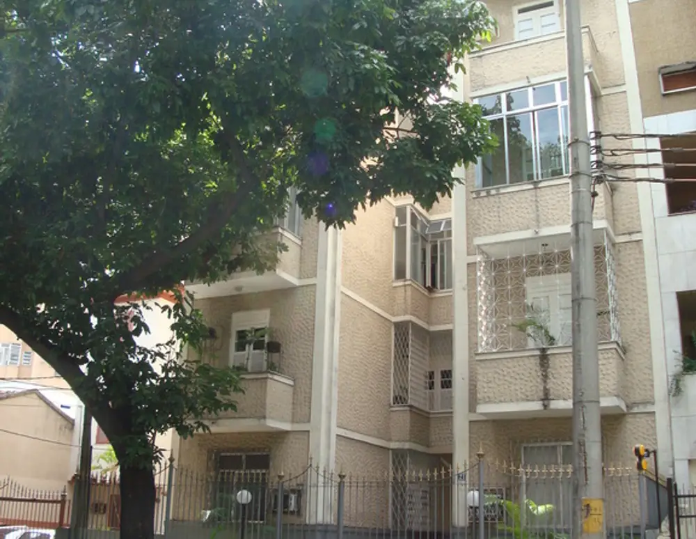 Edificio Petraki