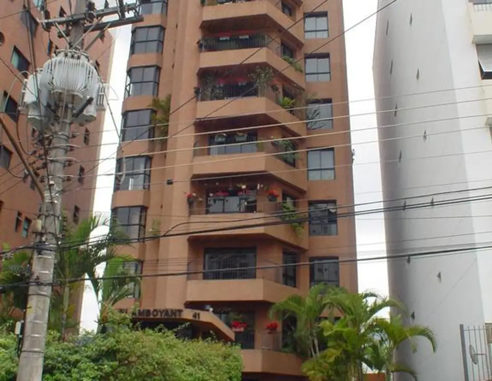 Edificio Flamboyant — foto 2
