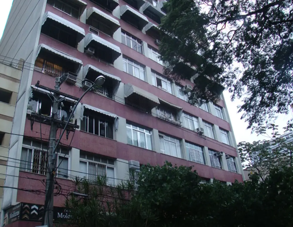 Edificio Casa e Campo