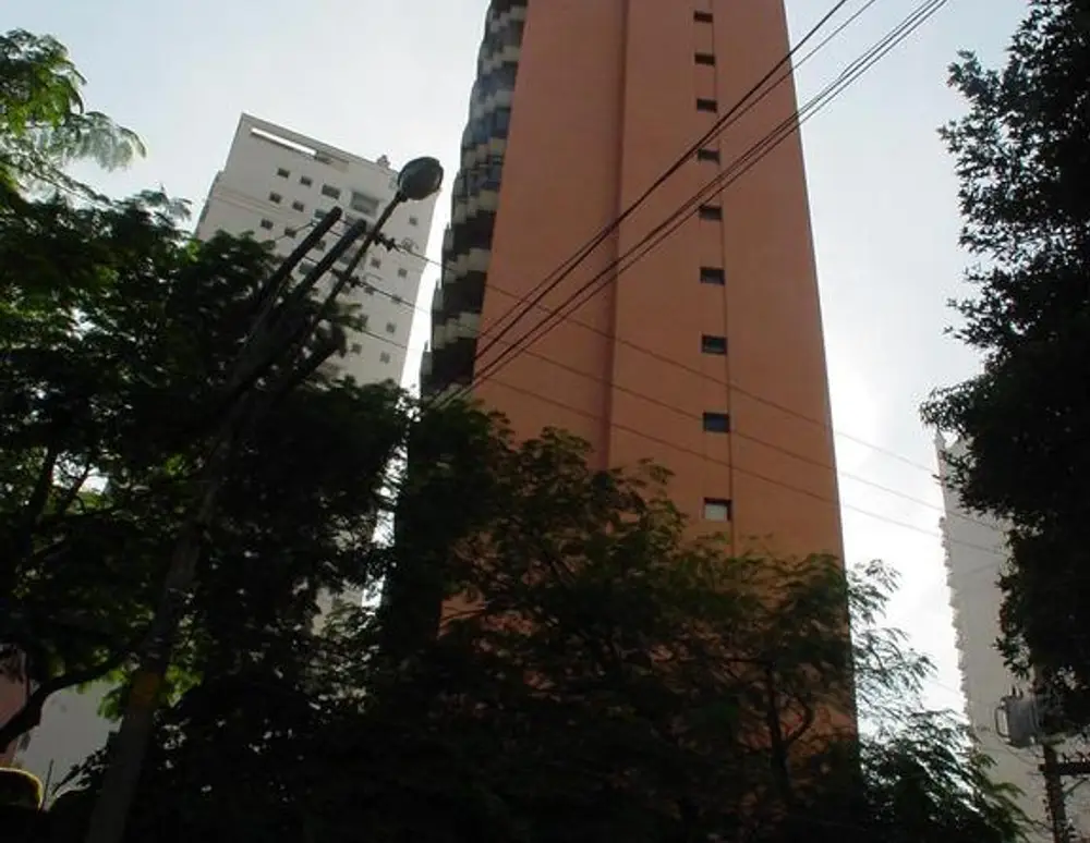 Edificio Kristal Park