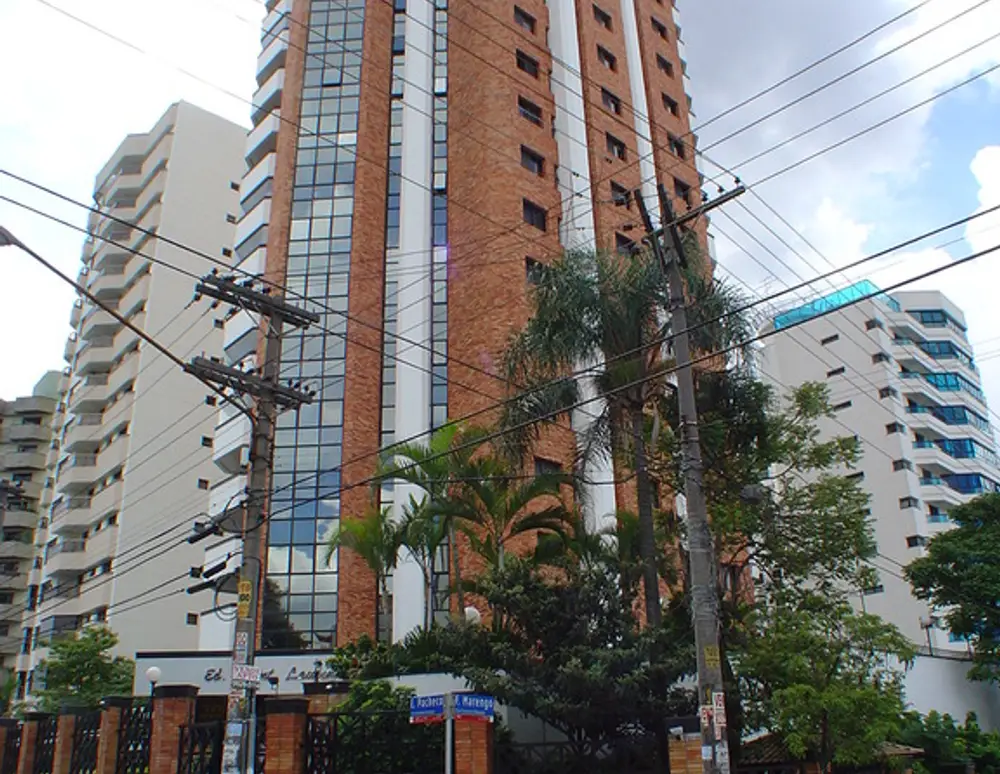 Edificio Saint Laurent