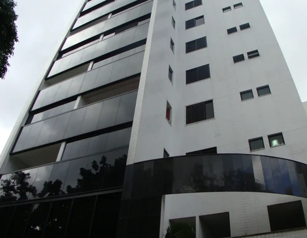 Edificio Enchanteur