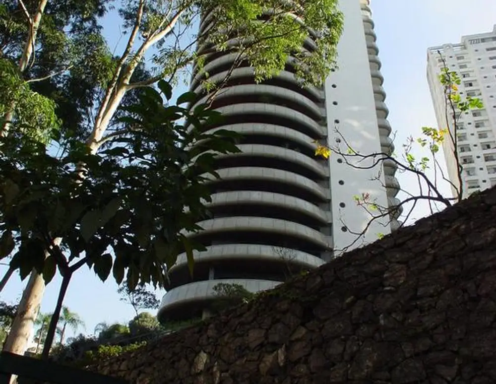Edificio Vol D'oiseau