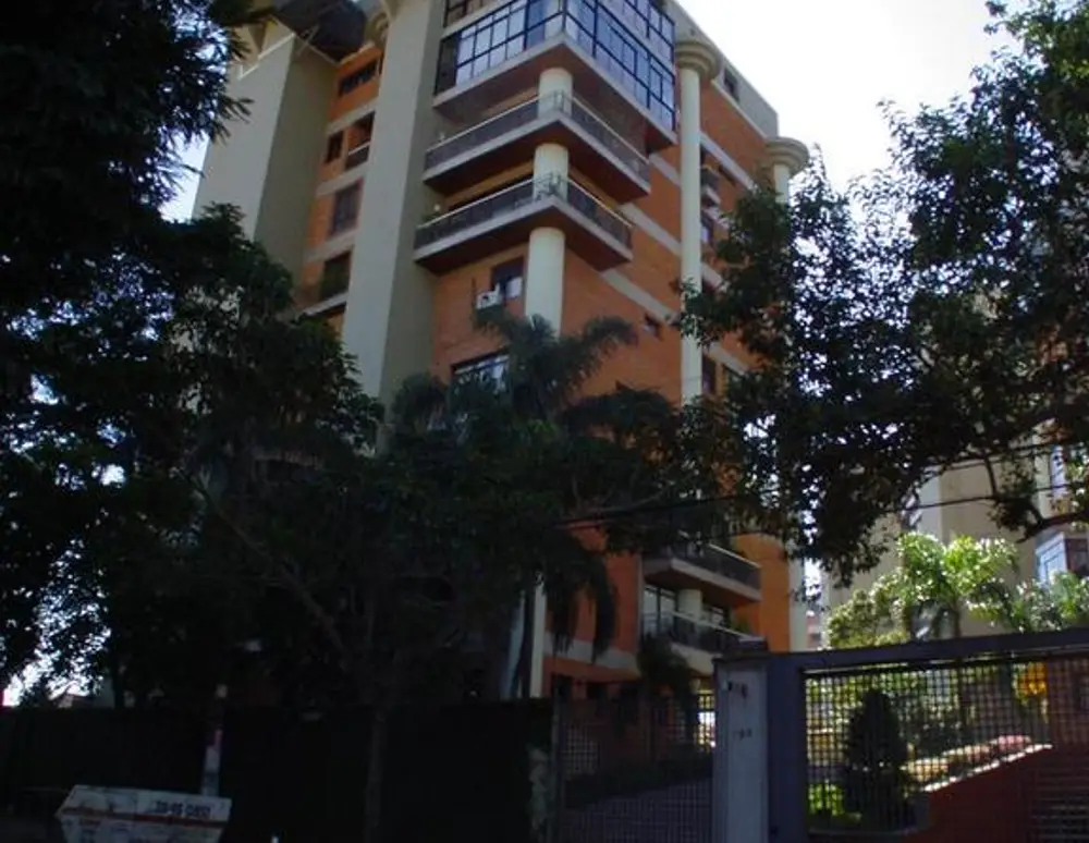 Vila Adriano