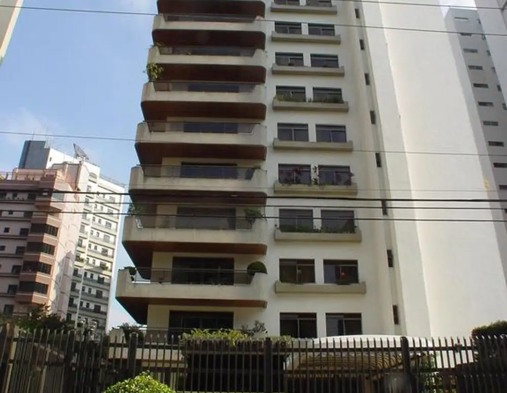 Edificio Grand Monde