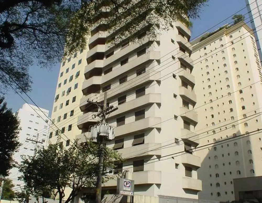 Edificio Petit Jardin