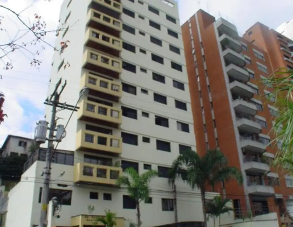 Edificio Paco de Saavedra — foto 2