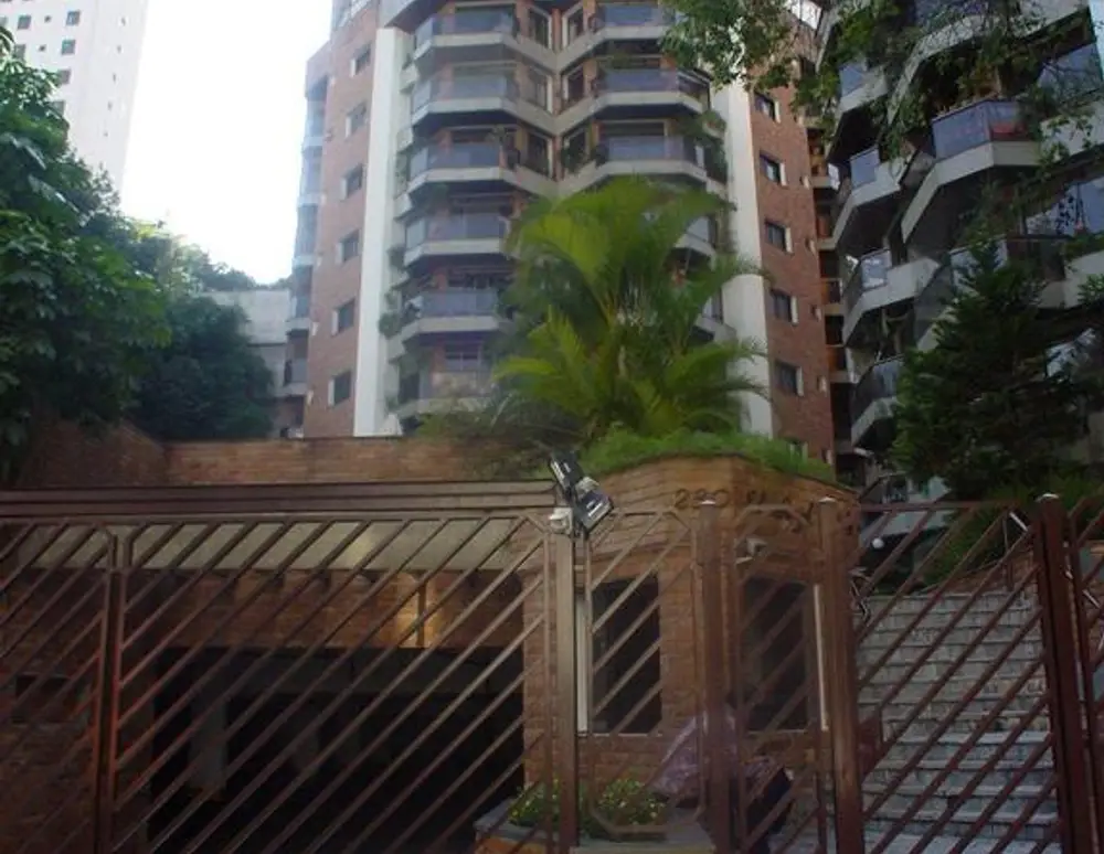 Edificio Royal Park — foto 2