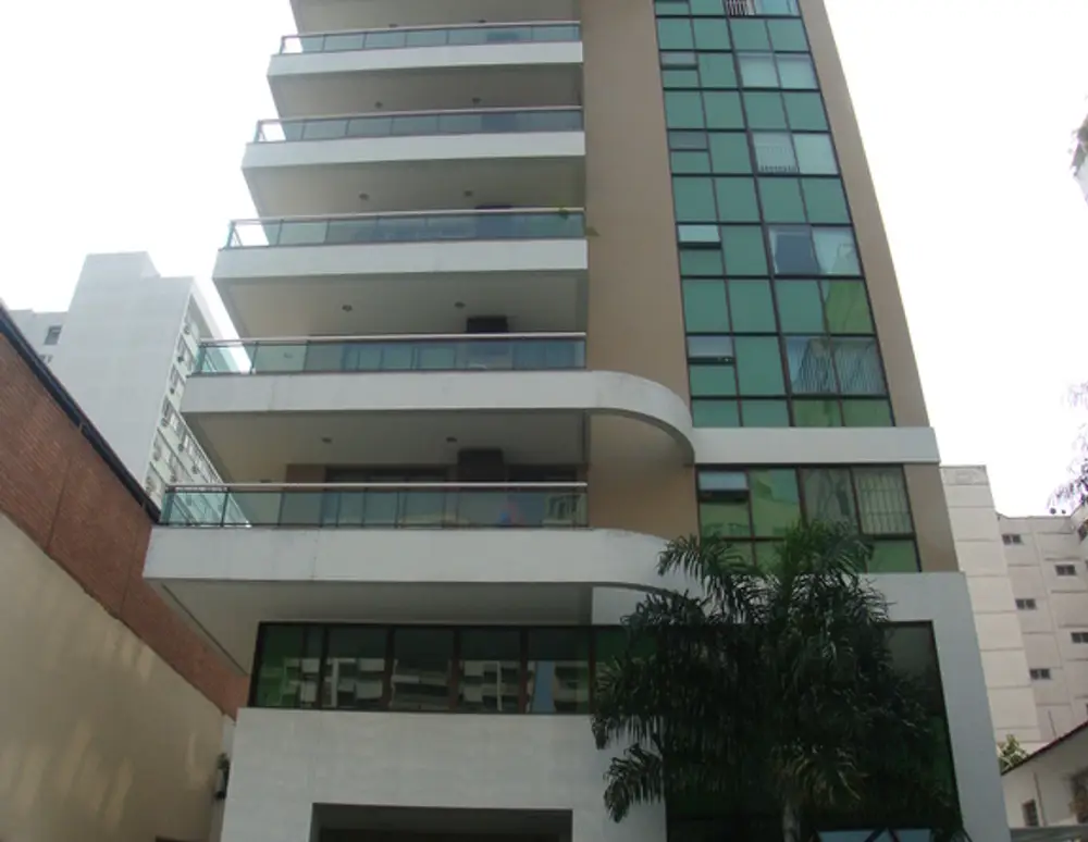 Edificio Calle Ravenna