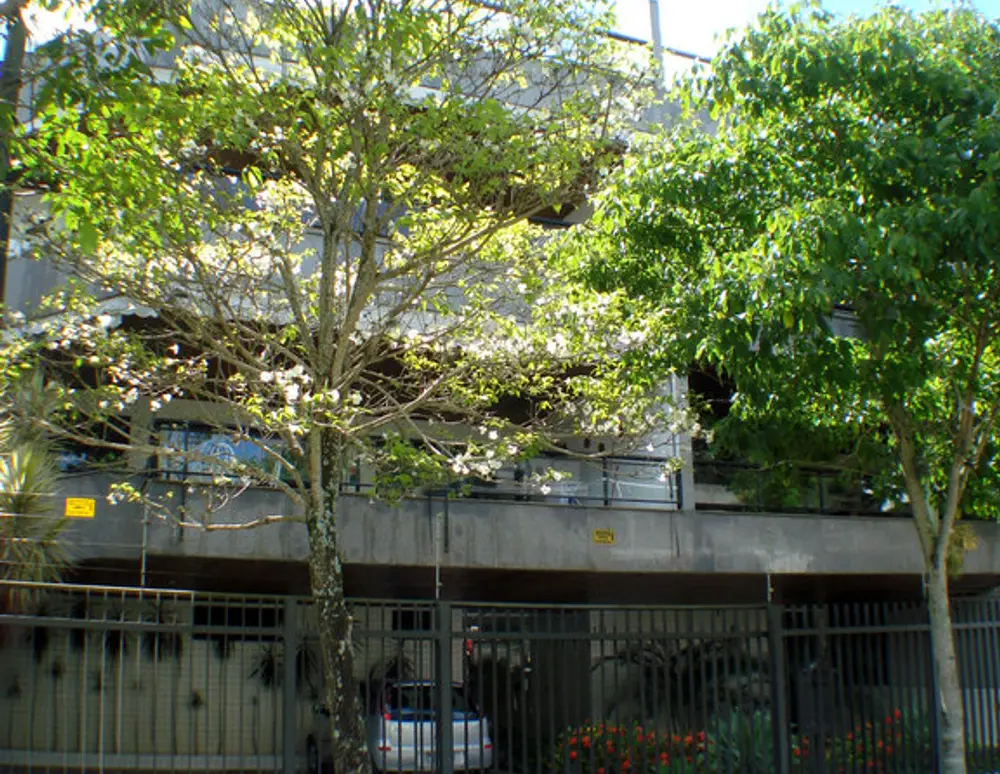 Edifício Mares