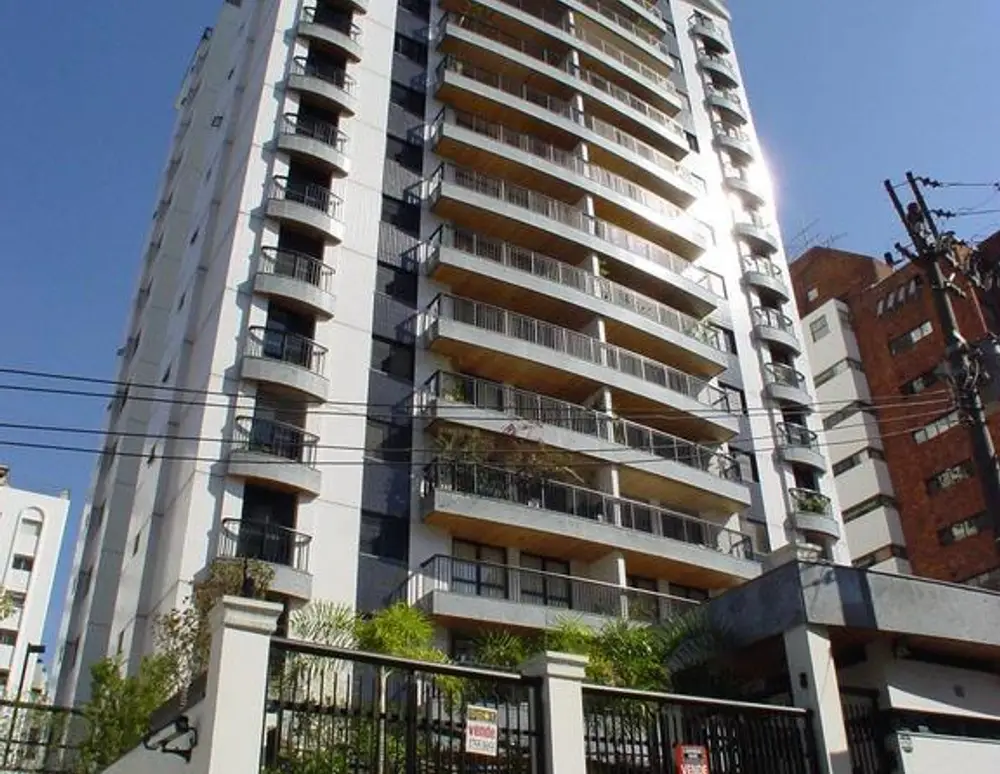 Edificio Apartamentos Parc Royal