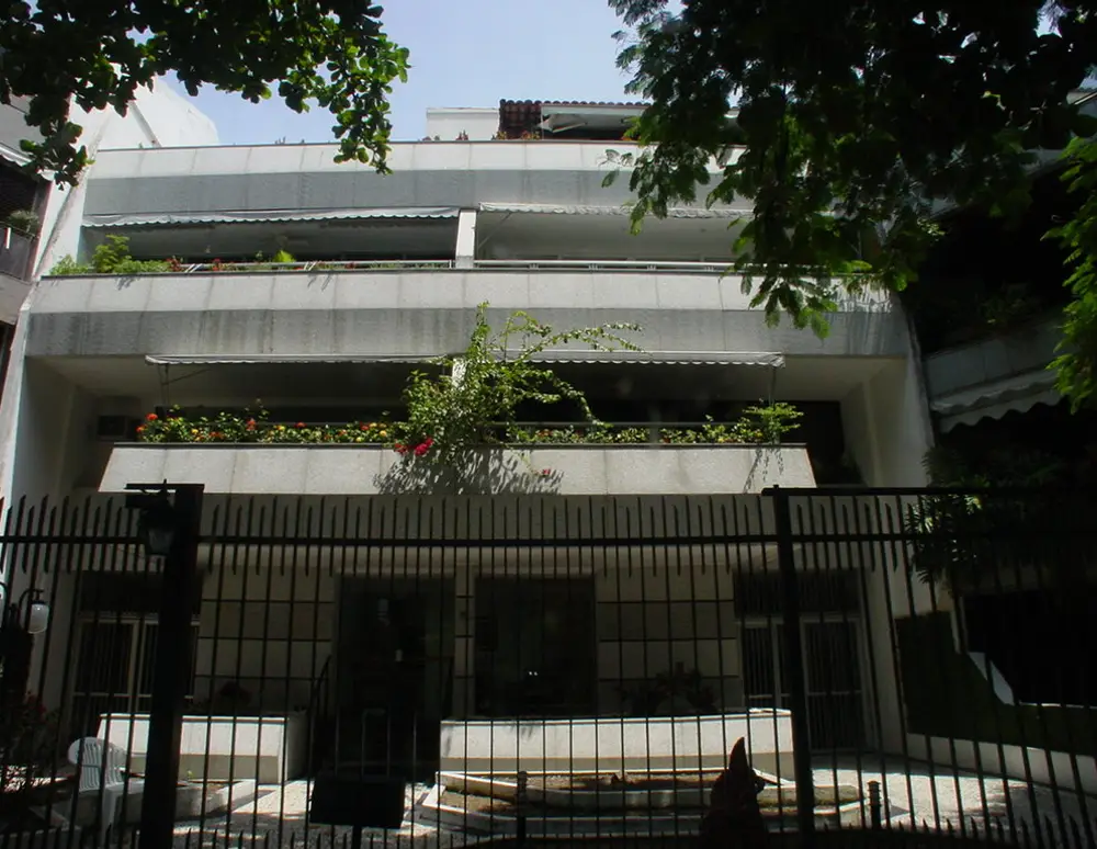 Edificio Praia do Pero