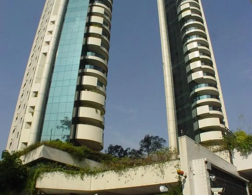 St James'park Condominium