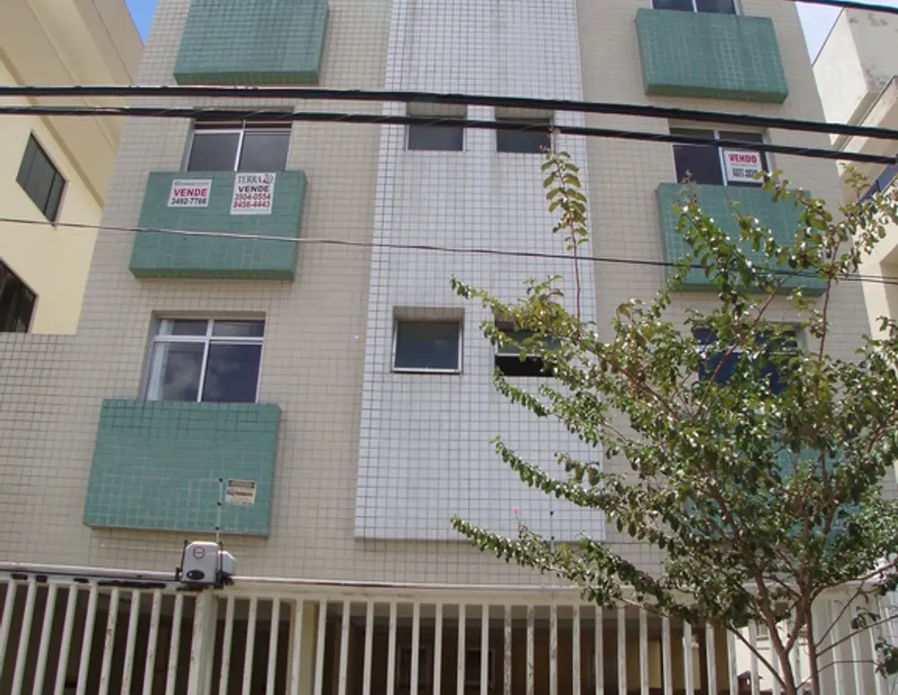 Edificio Ione Flor de Maio