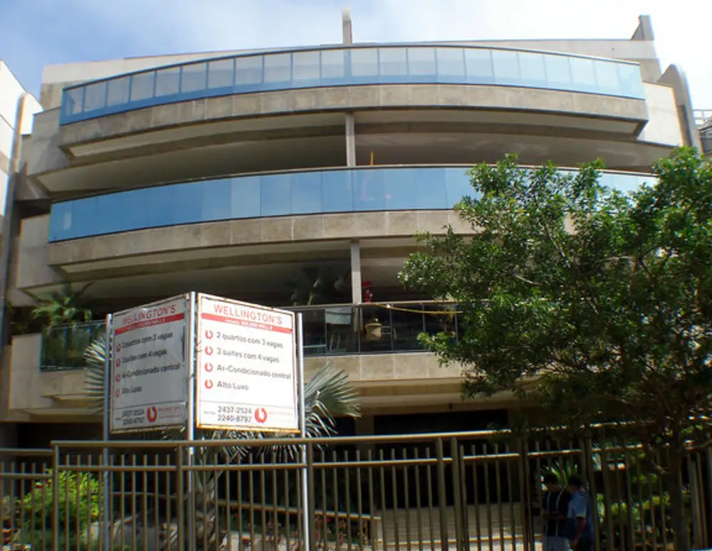 Edificio Golden Well Ii