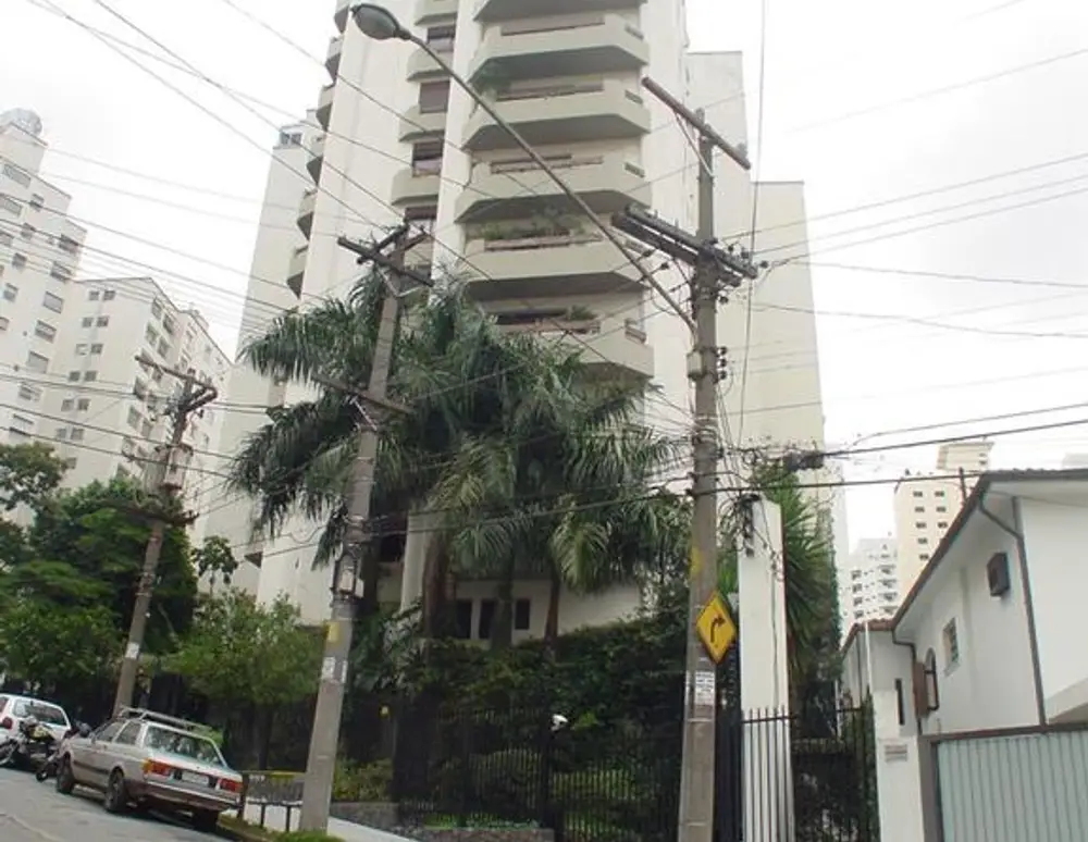 Edificio Piazza Dante