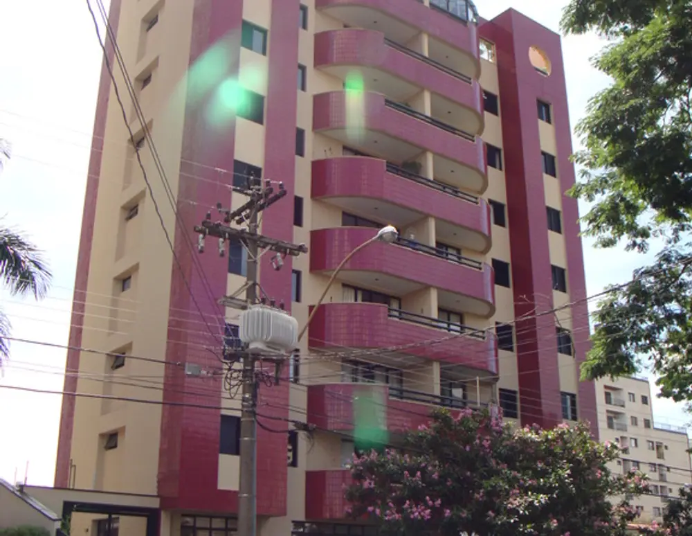 Edificio West Port