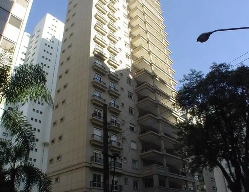 Em Construcao Ed. Maison Catherine
