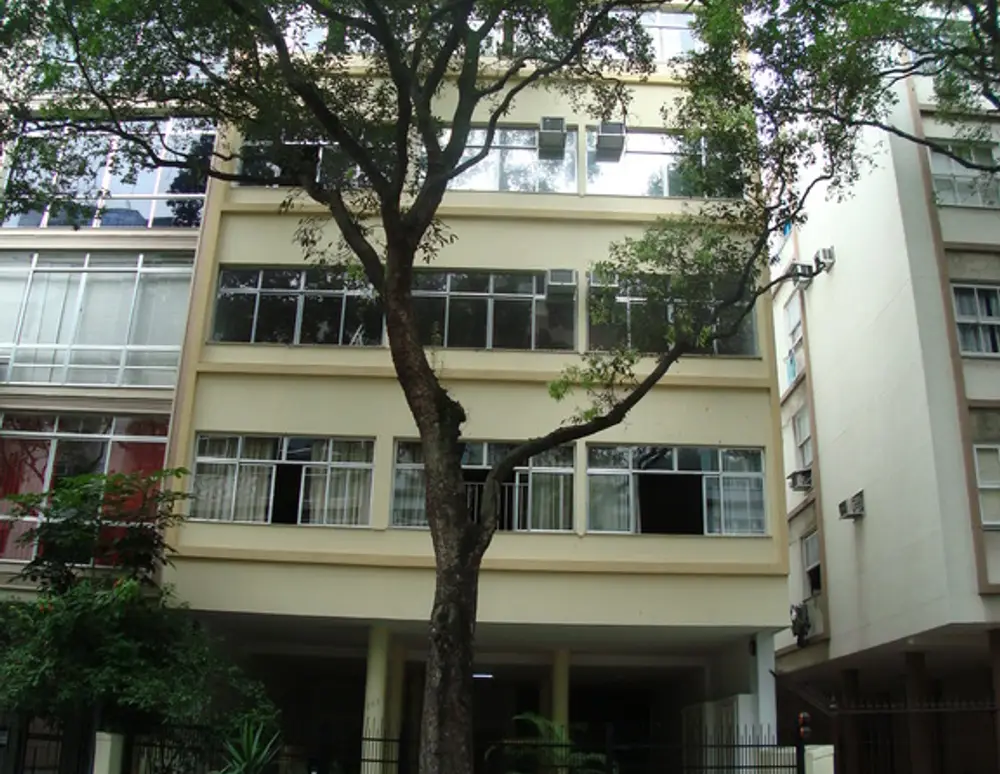 Edificio Situado Na Rua Prudente de Morais N 261