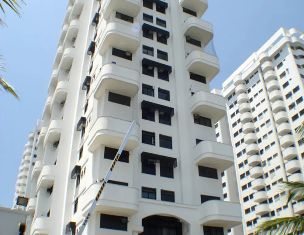 Edificio Duplex And Service