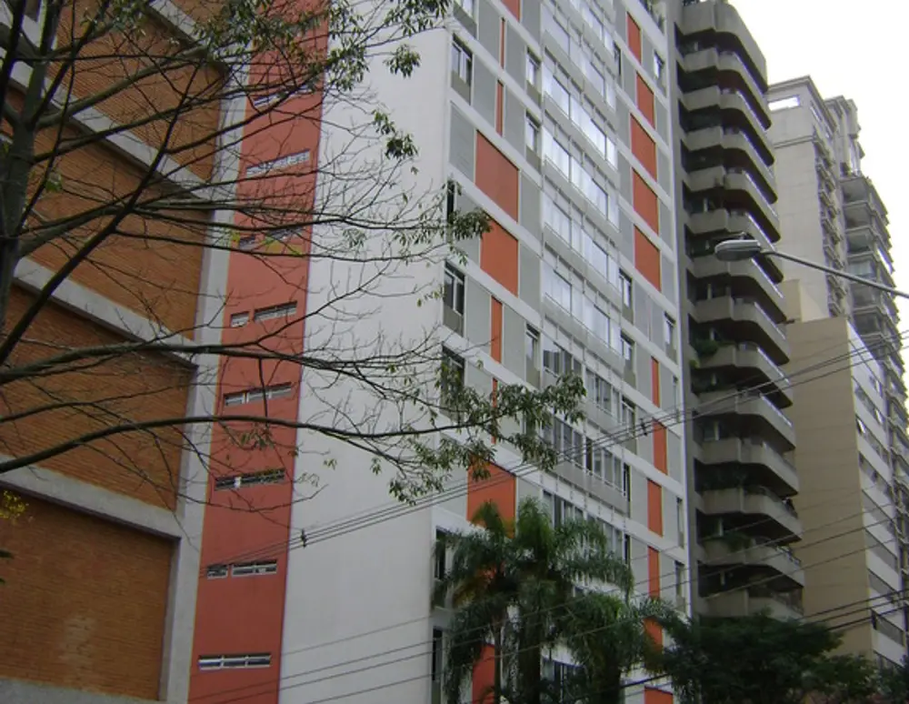 Edificio Caracas — foto 2
