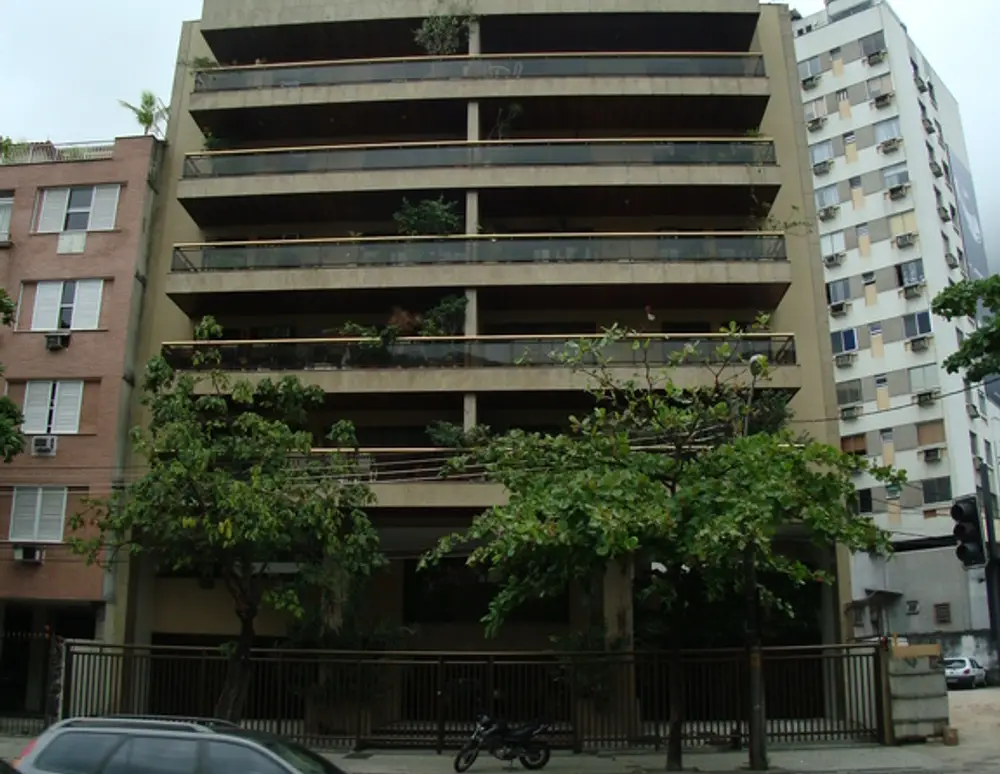 Edificio Residencias Lagoa Dourada
