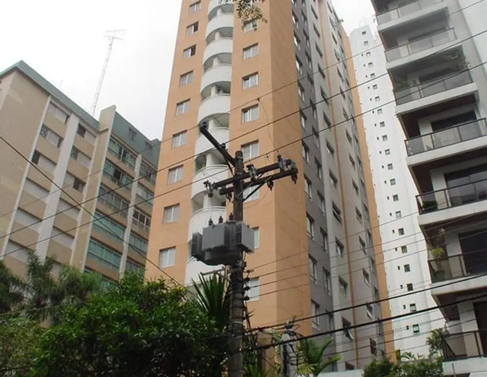 Edificio Four Seansons Park
