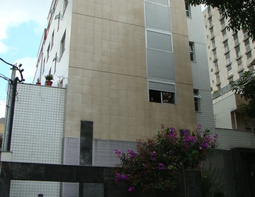 Edificio Residencial Monte Negro