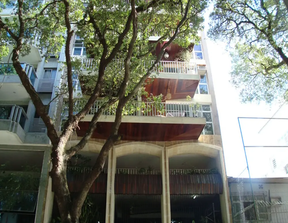 Edificio Sito A Rua Nascimento Silva 191