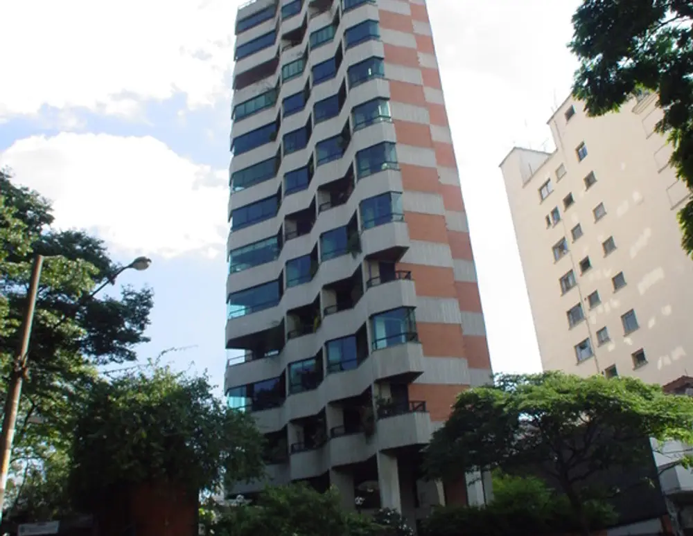 Edificio The Club House