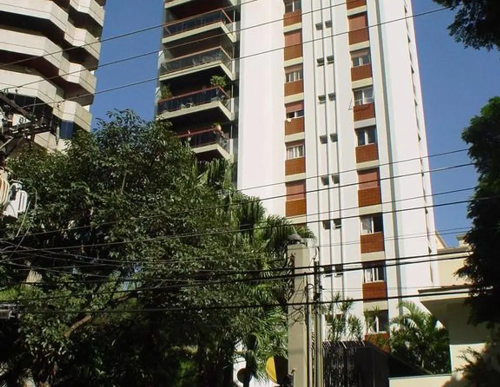 Edificio Castel Del Monte