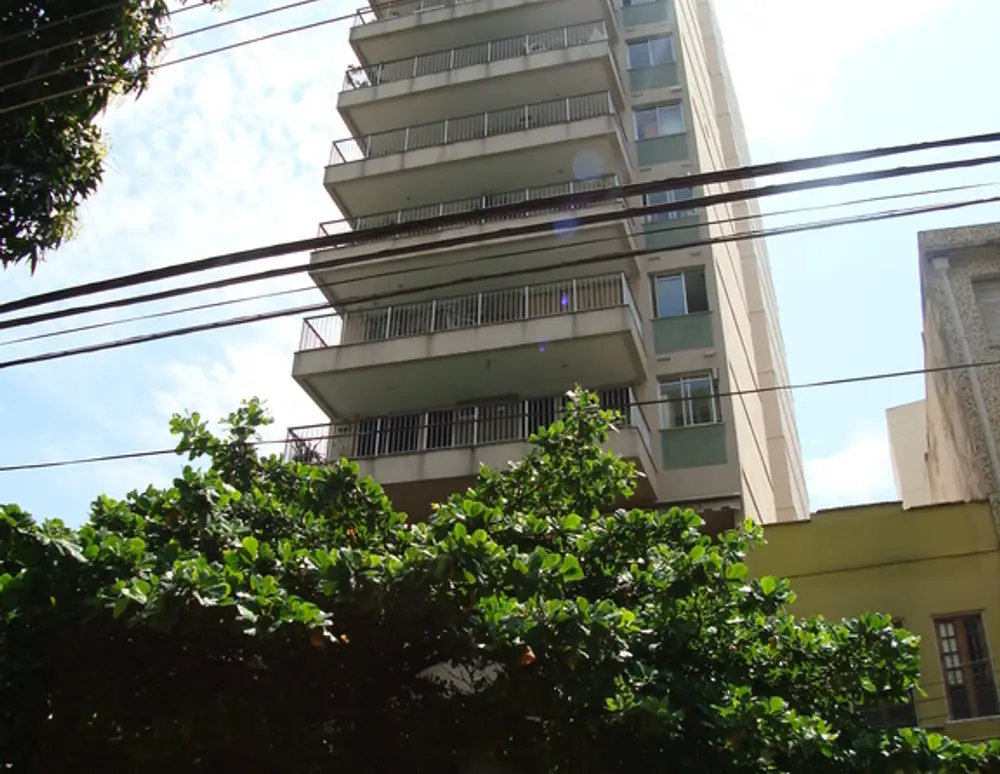 Edificio Omni Ii