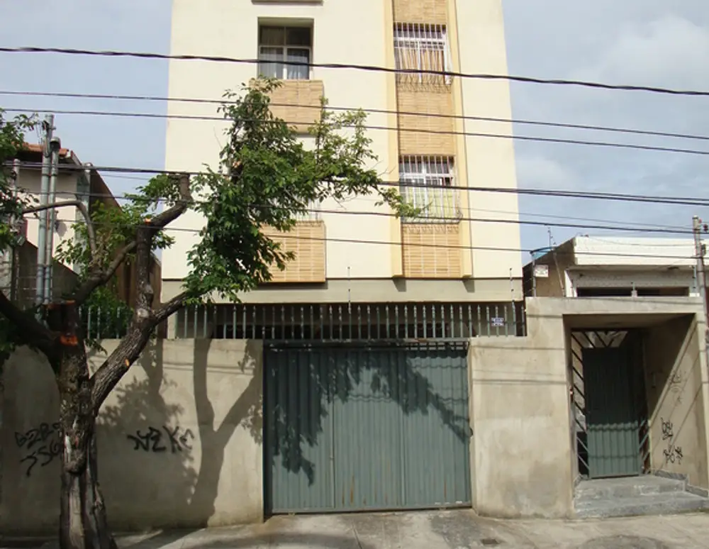Edificio Queops