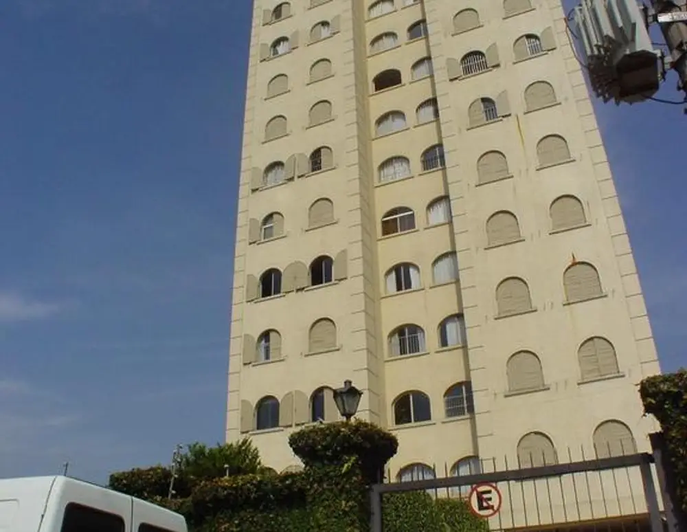 E Edificio Simone