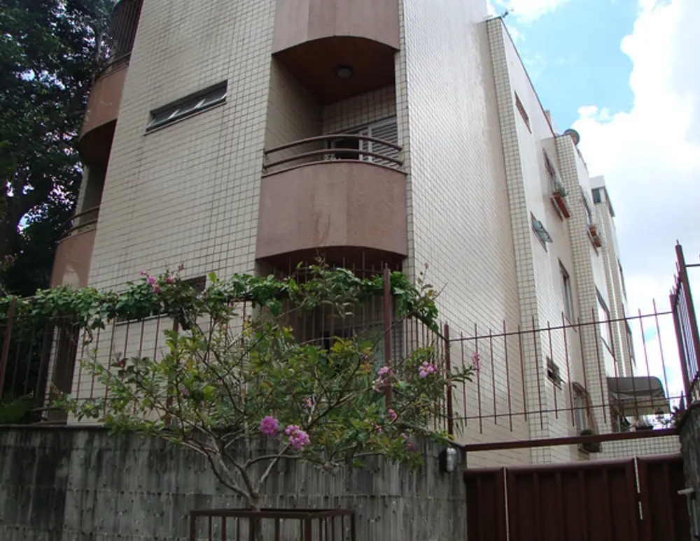 Edificio Residencial Campera Moreira