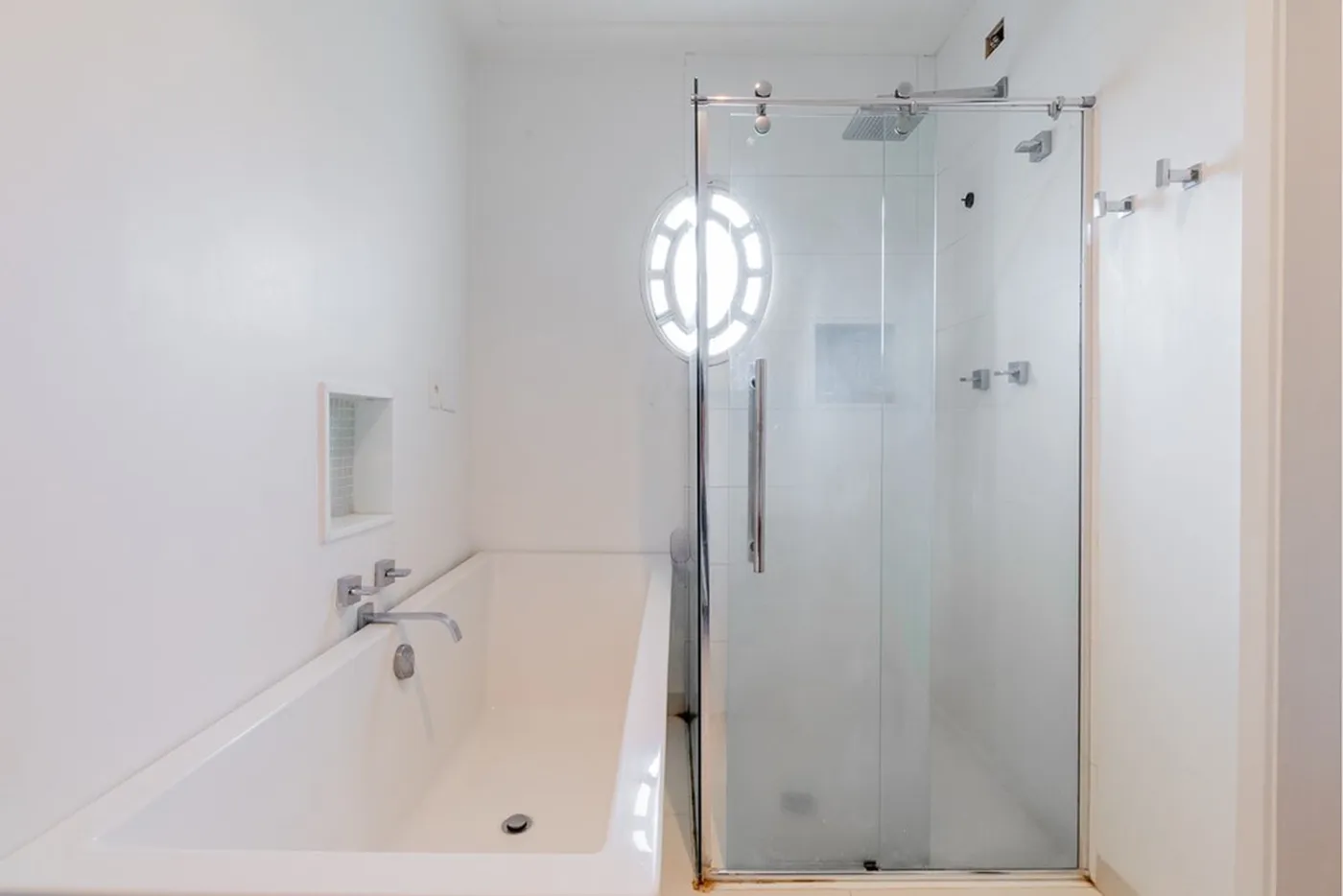 CCI 433 Apto 601081048-53 - REMAX Lepex Exclusividades — foto 4