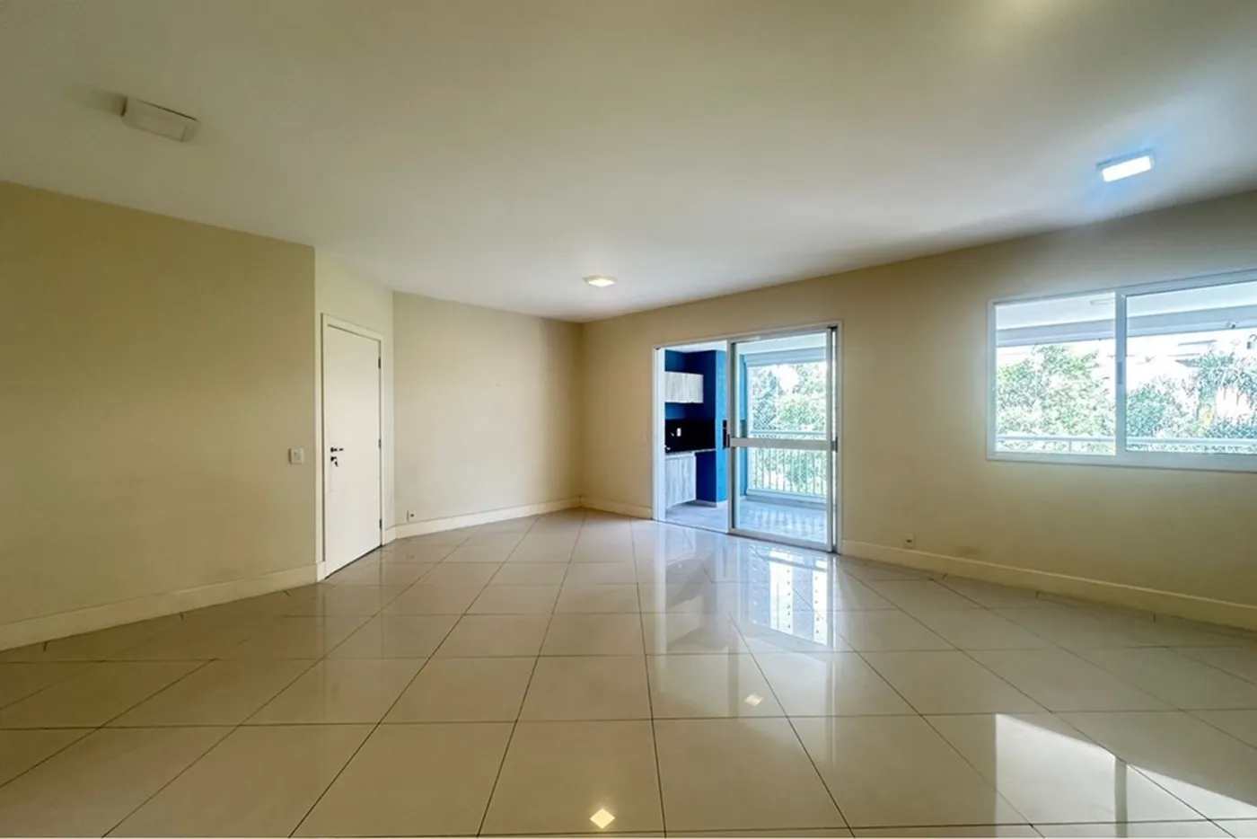 VAFP 695 Apto 602071001-323 - REMAX Lepex Exclusividades