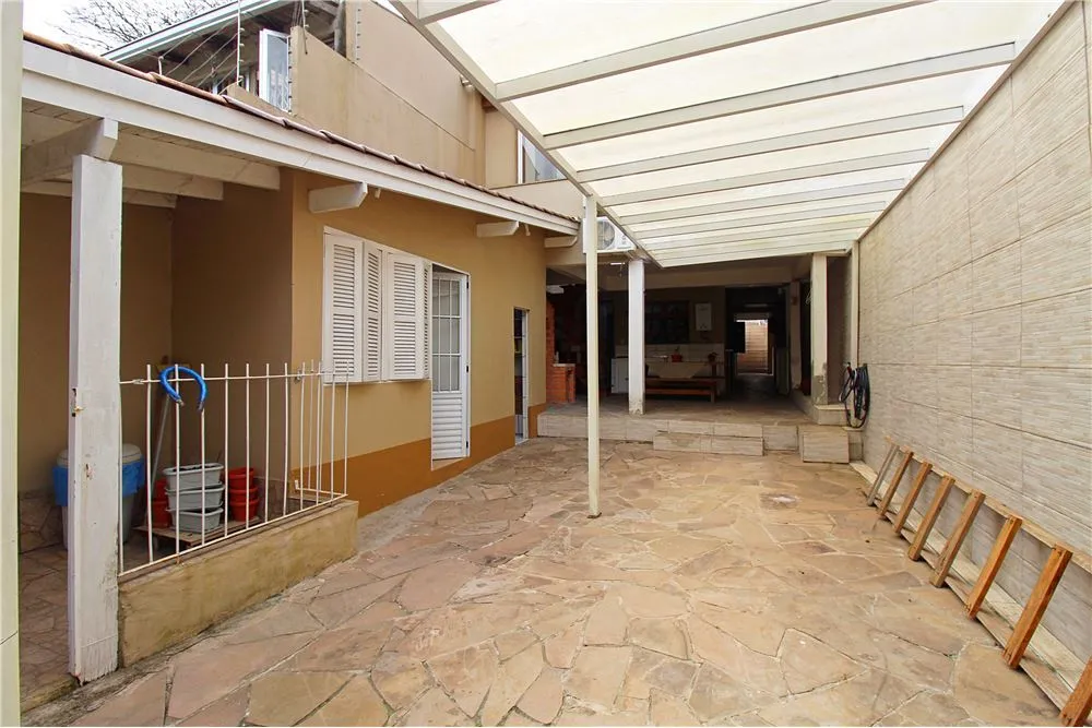 MFDF 185 Casa 610221046-2 - REMAX Donno Exclusividades — foto 2