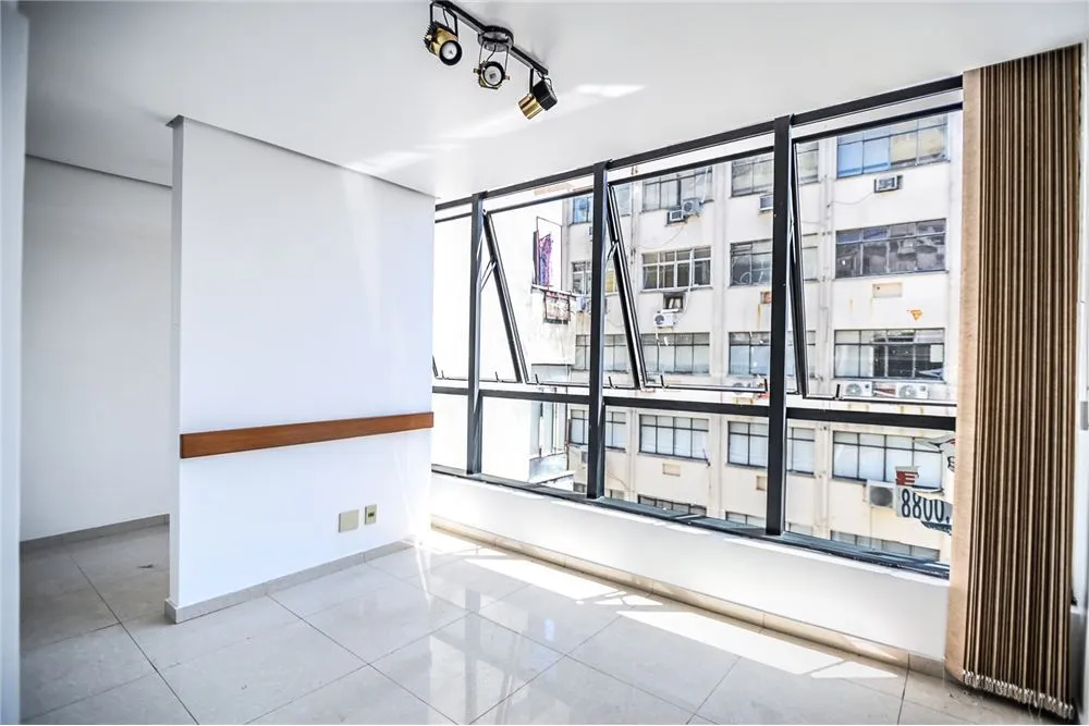 CHGV 310 Sala 612481068-125 - REMAX Andar de Cima Exclusividades
