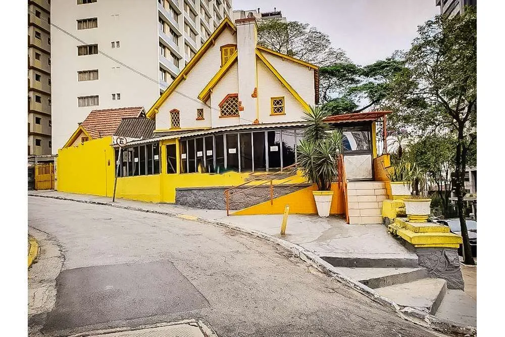 BVSB 30 601241006-22 - REMAX Ville Exclusividades