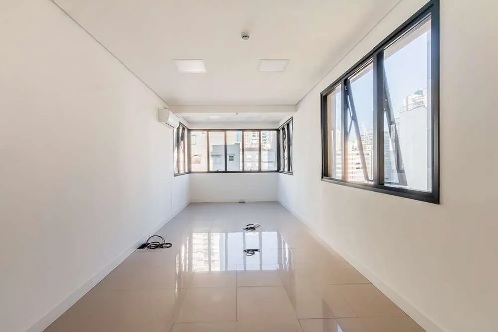 HCB 652 Sala 601081011-28 - REMAX Lepex Exclusividades