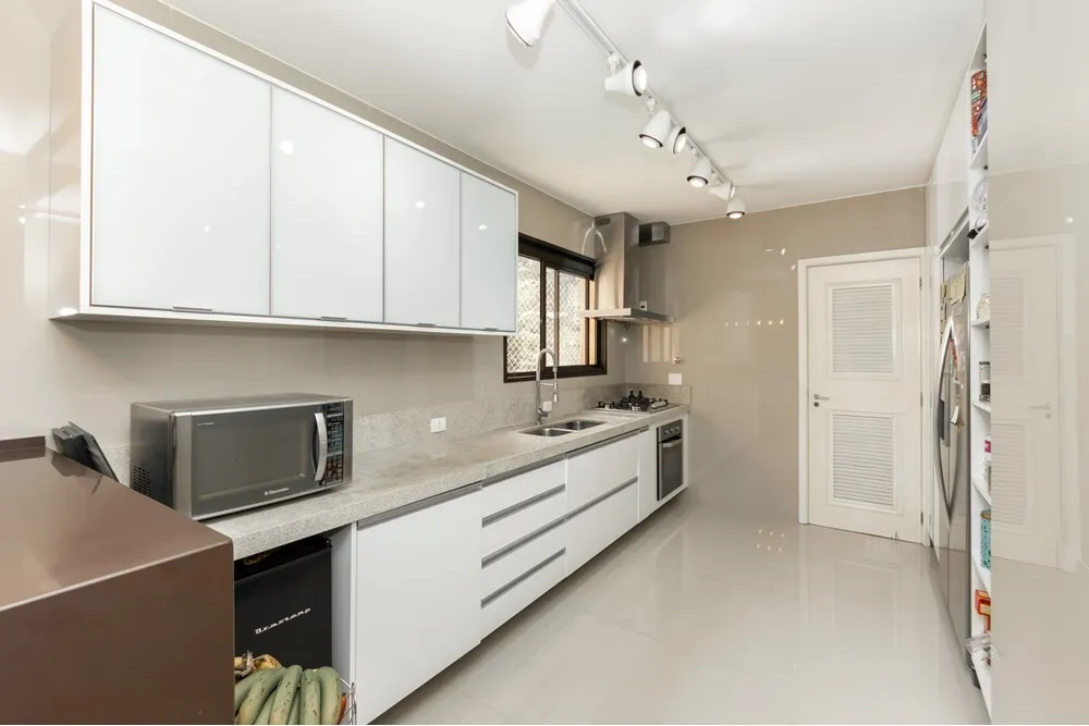 VANGDO 38 Apto 601361051-6 - REMAX Trio Exclusividades