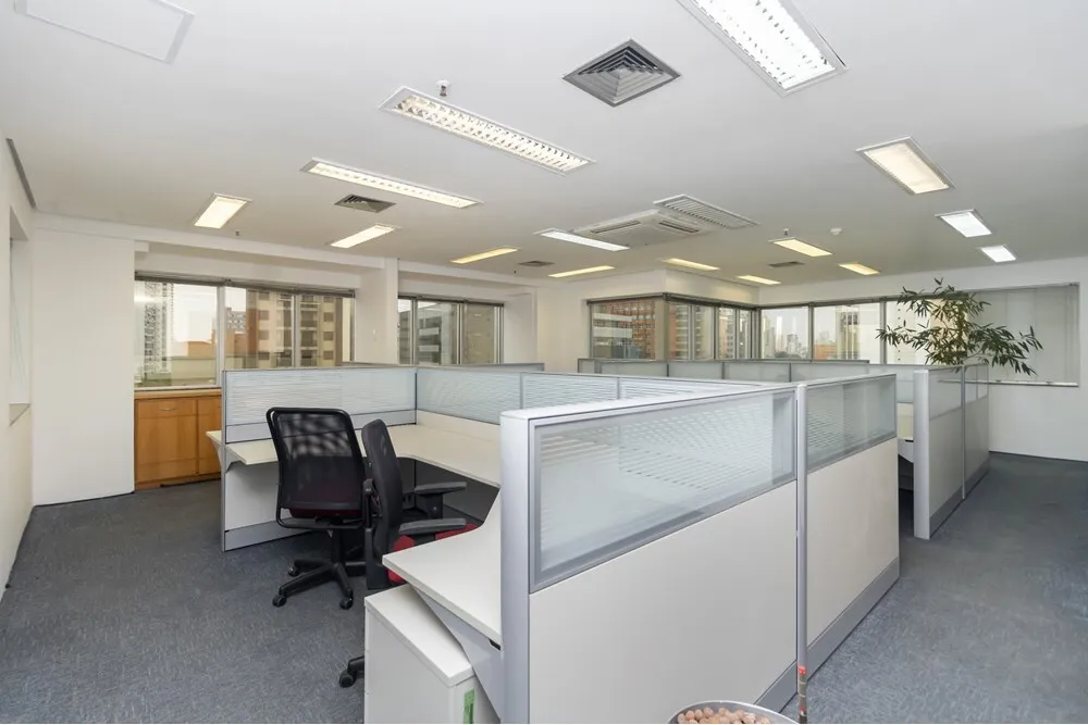 PCD 184 Sala 630331089-9 - REMAX Comunità Exclusividades