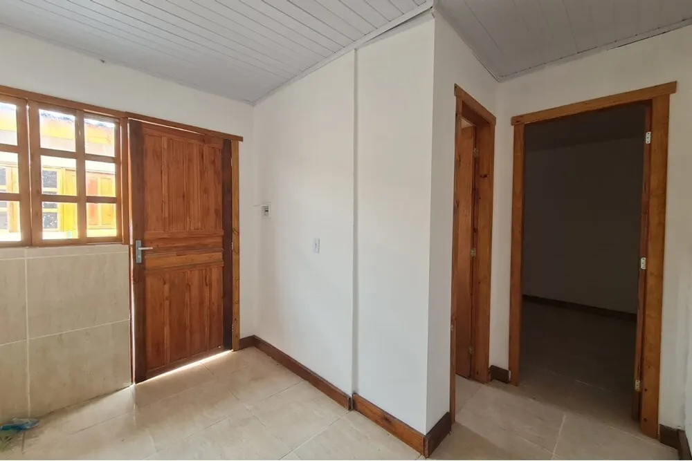 MRC 35 Casa 612531023-279 - Remax MC3 Exclusividades — foto 2