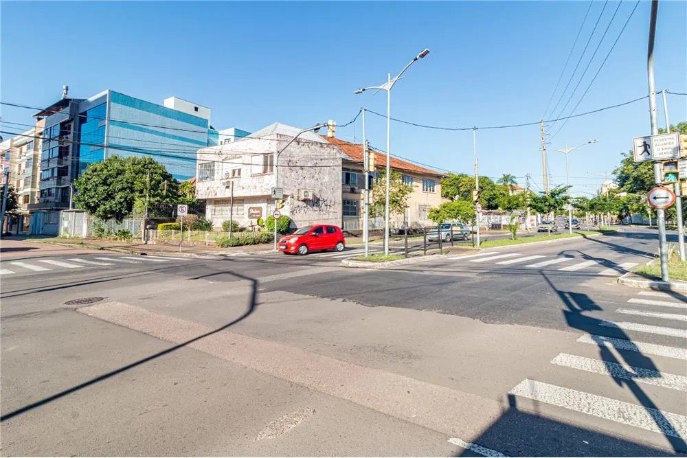 CRVDM 76 Prédio 612481068-158 - REMAX Andar de Cima Exclusividades