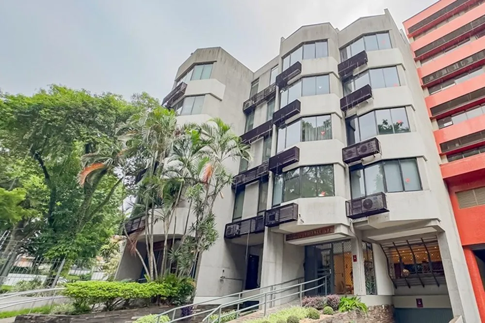 PT 572 Sala 610101004-40 - REMAX Tri Exclusividades